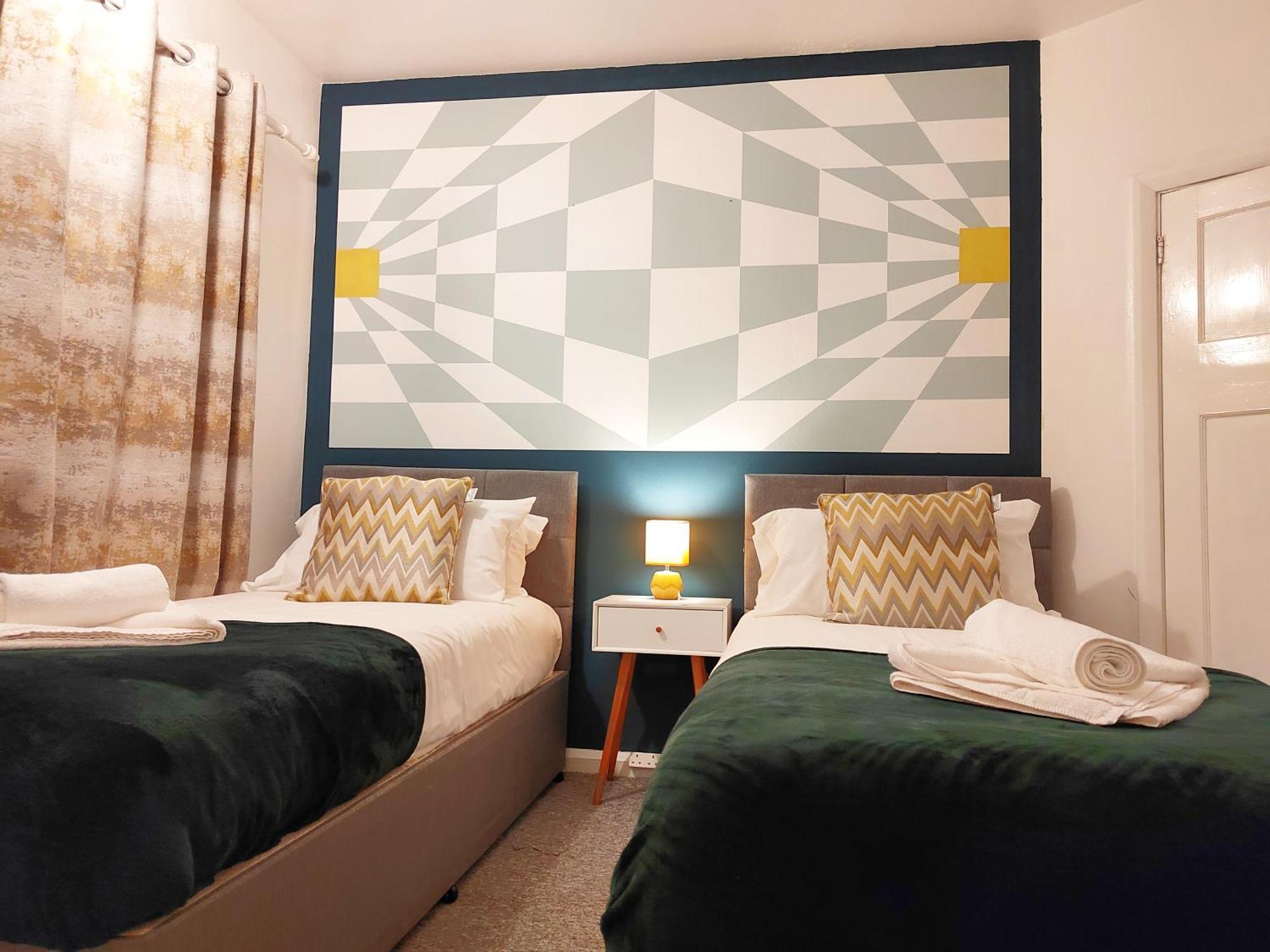 Epicsa - Corporate & Family Stay In 3 Bedroom House With Garden, Free Parking CBG Exterior foto
